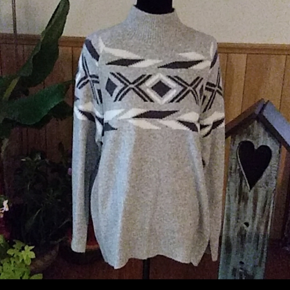 CALVIN KLEIN SWEATER SZ M NWT